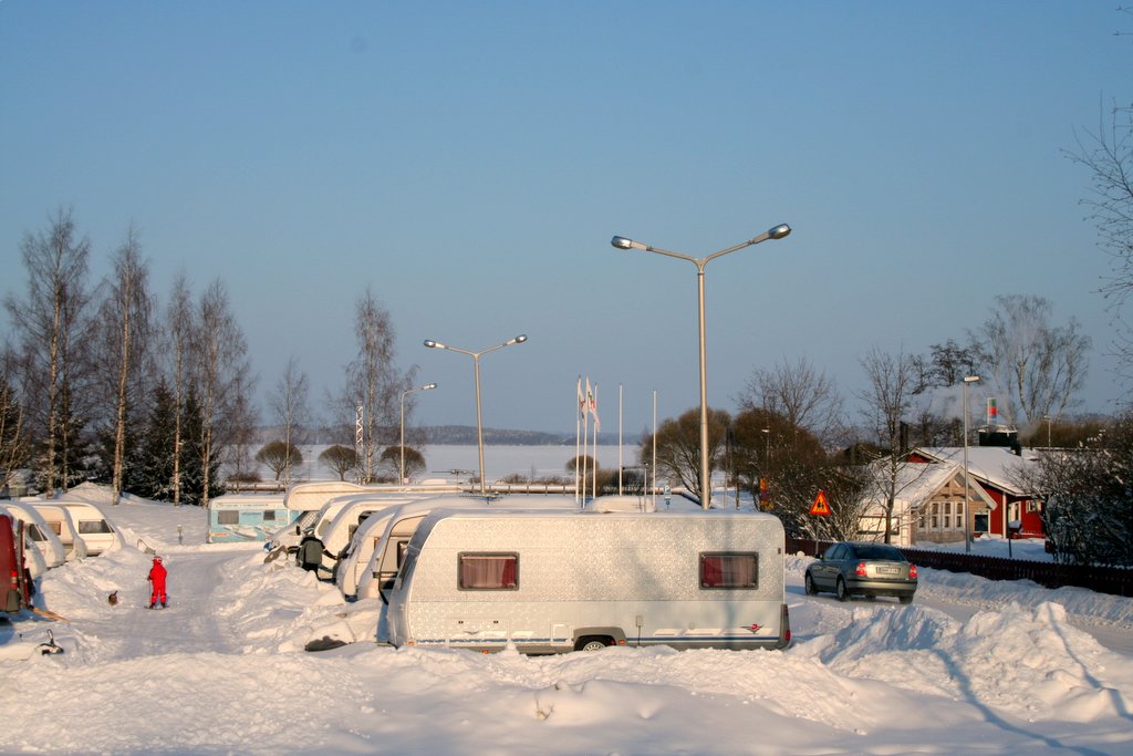 Wo Campingplätze im Winter offen bleiben und was sie kosten